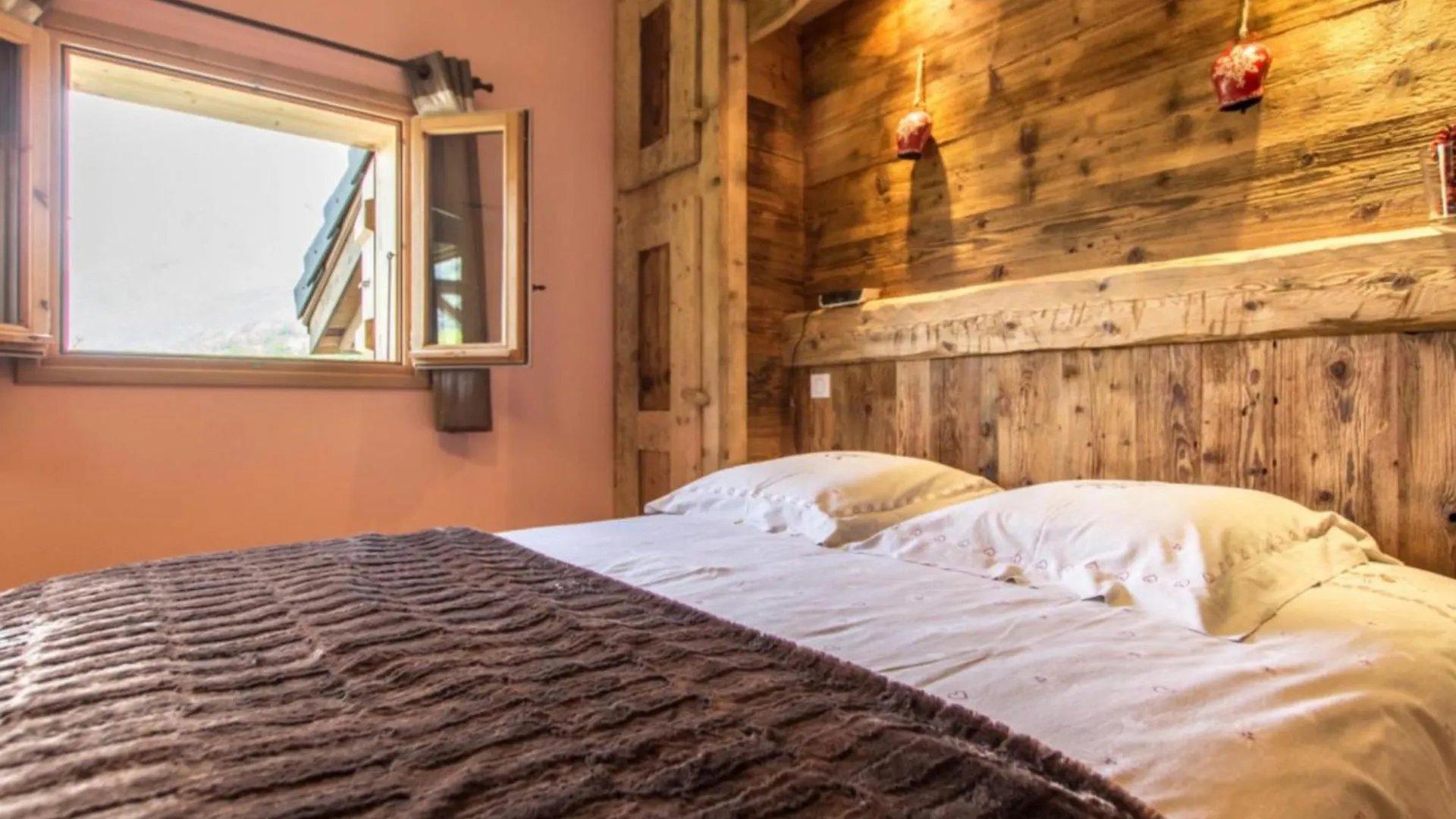 Ferme Le Coup D'Oeil Apartment Taninges