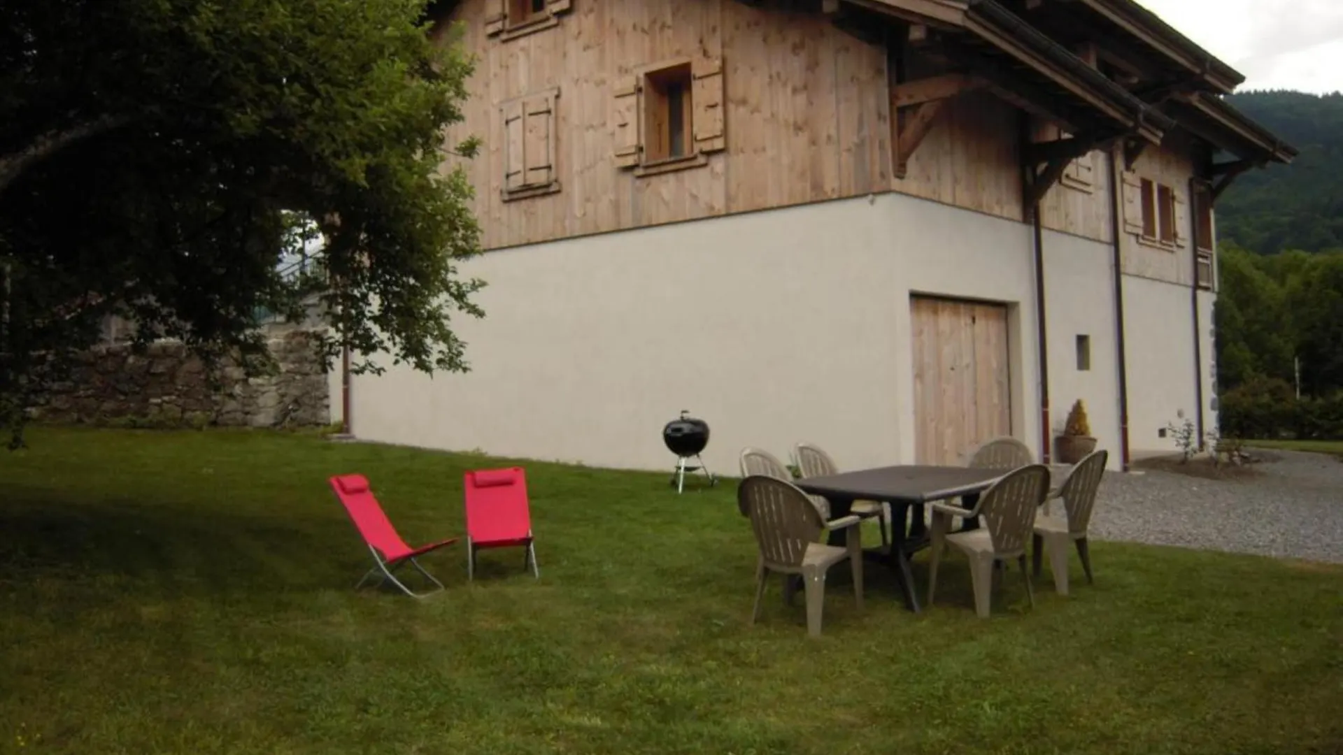 Ferme Le Coup D'Oeil Apartment Taninges