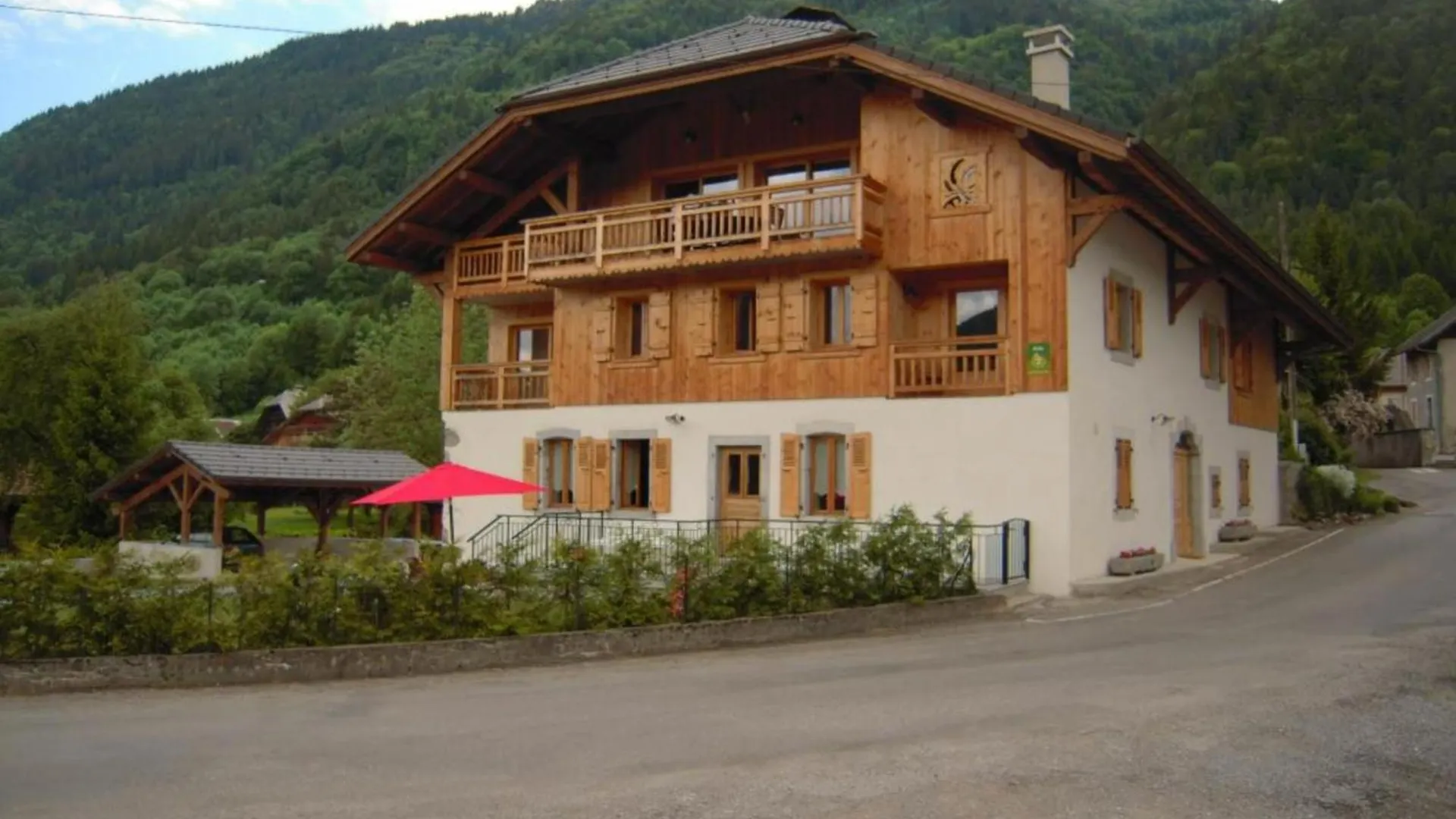 Ferme Le Coup D'Oeil Apartment Taninges